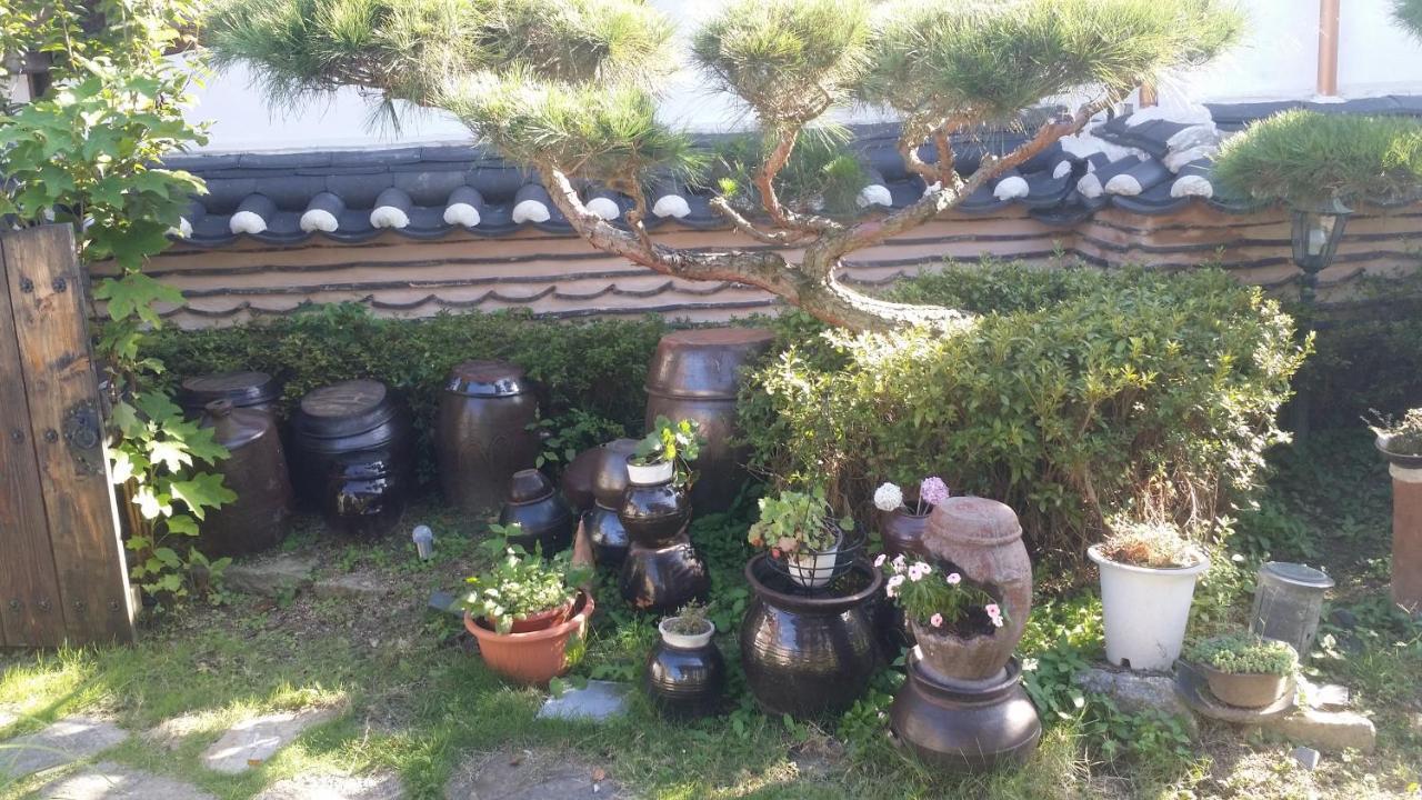 Yeonwoodang Guesthouse Jeonju Ngoại thất bức ảnh